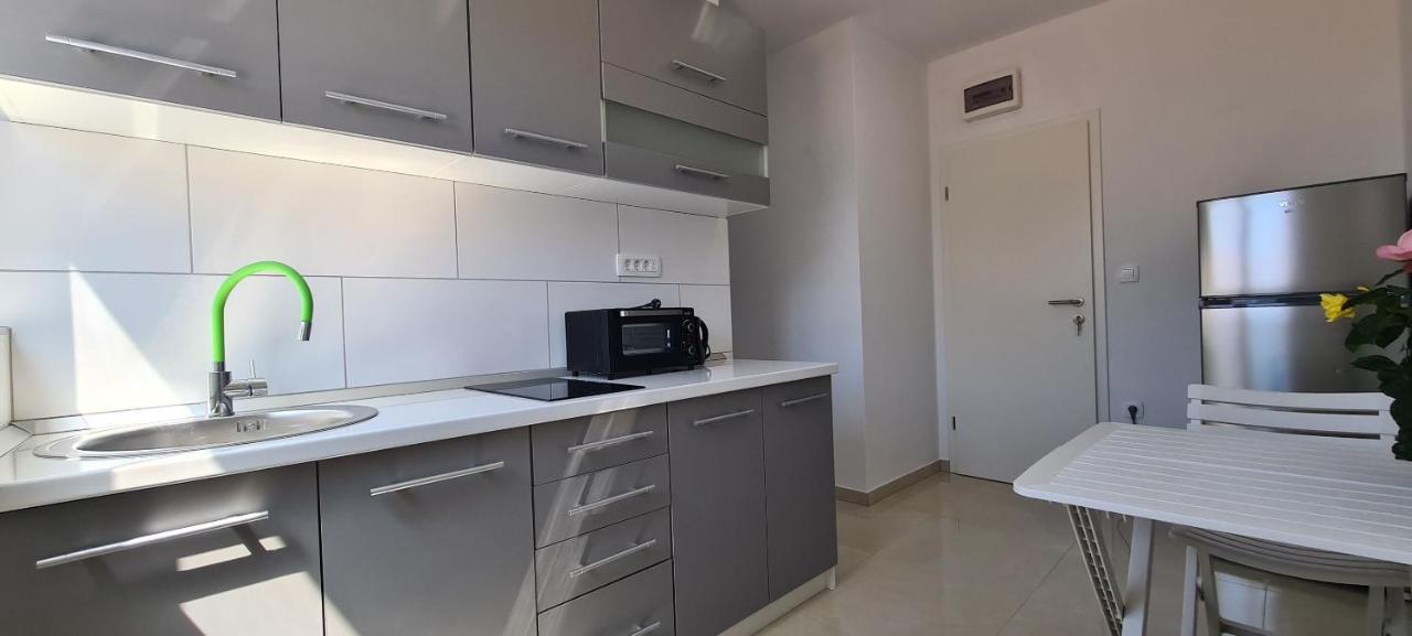 Apartments Ana I Ante Milna  Dış mekan fotoğraf